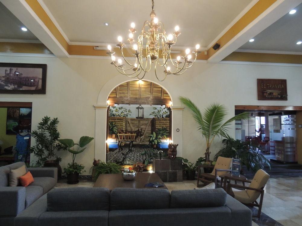 Hotel Concierge Plaza Colima Buitenkant foto