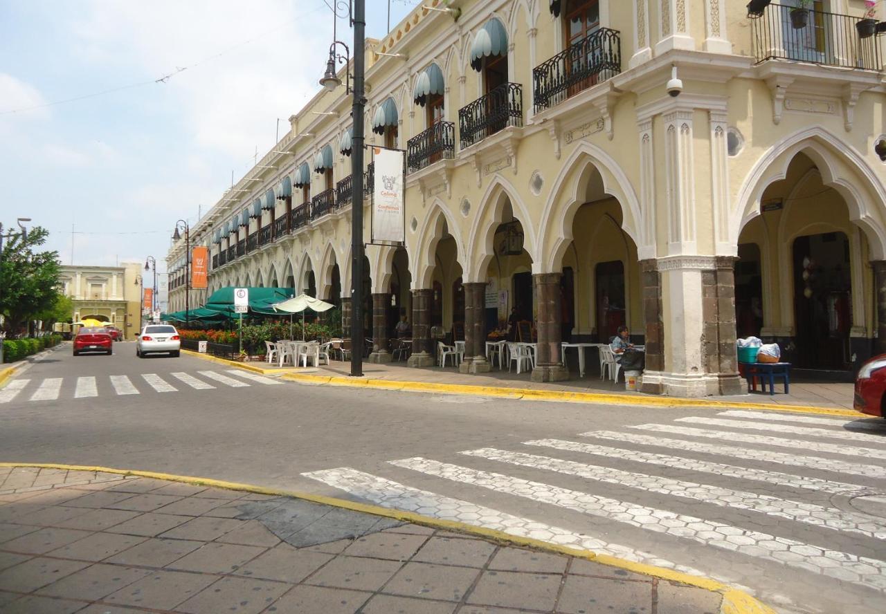 Hotel Concierge Plaza Colima Buitenkant foto